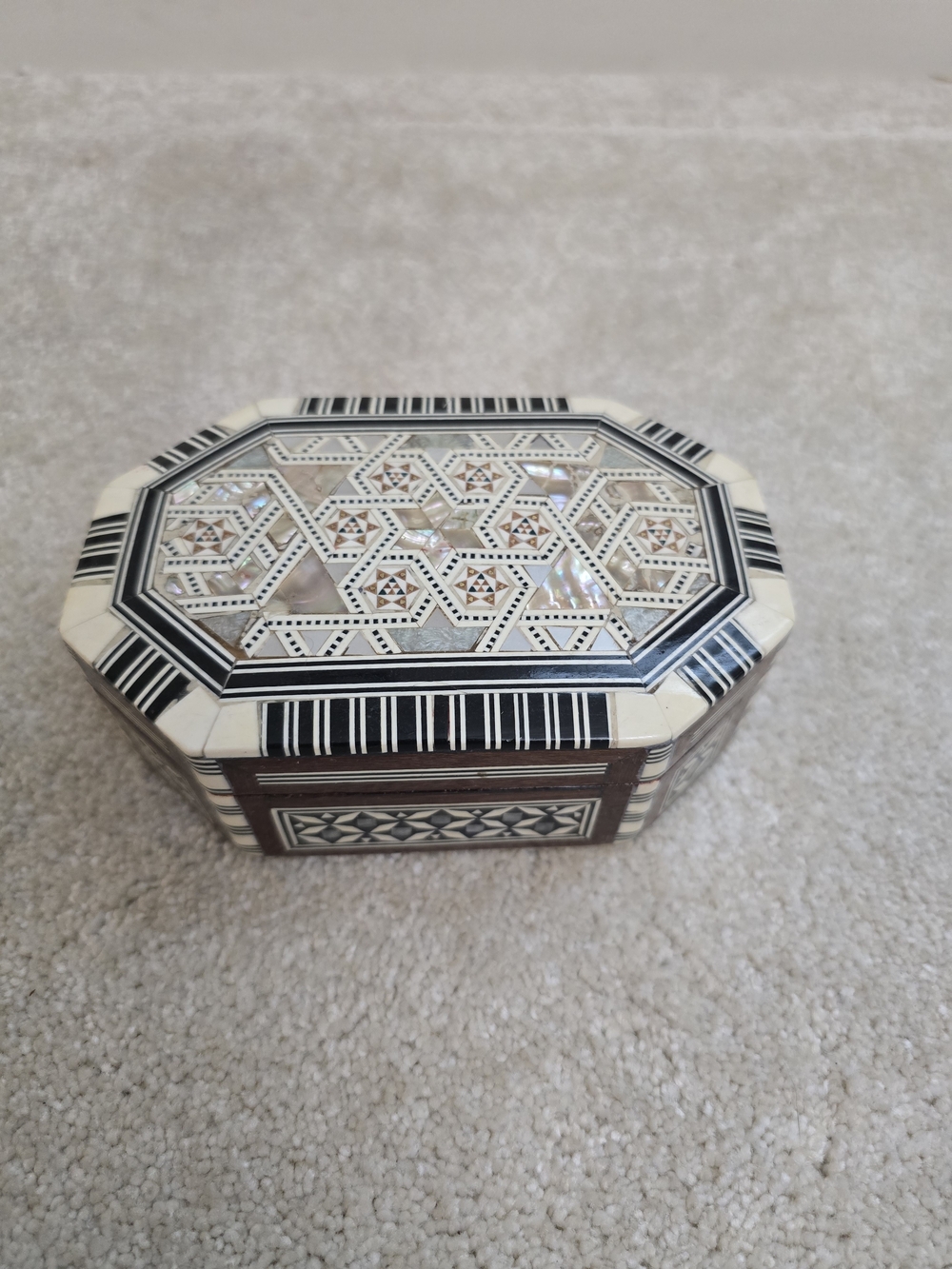 Decorative Inlaid Octagonal Trinket Box - Cream and Black